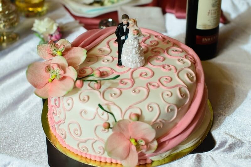 Couple Love Adventure Cake